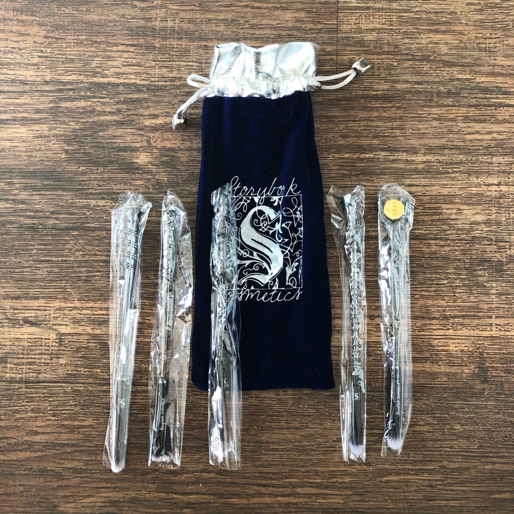 Storybook Cosmetics Wizard Wand Makeup Brushes Pewter NEW